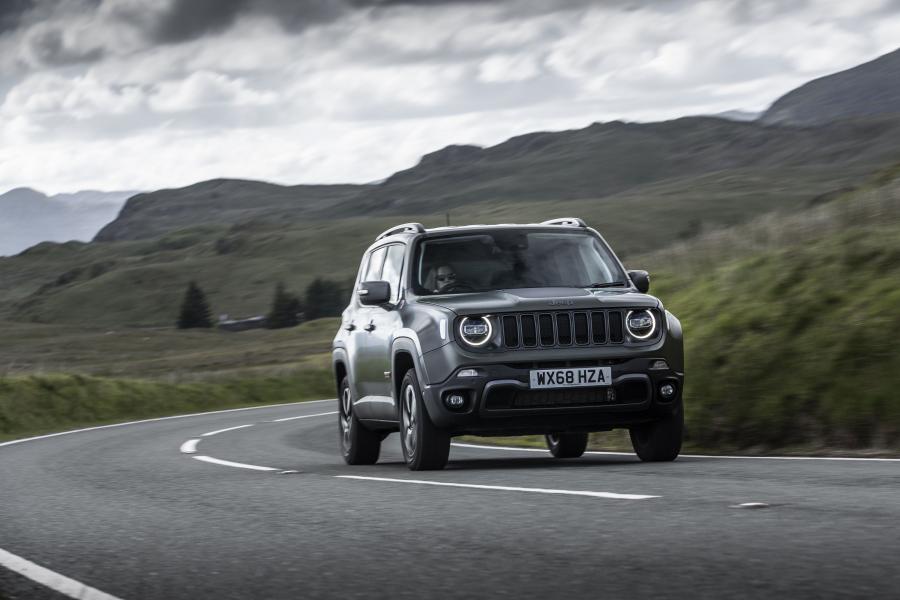  Jeep Renegade Trailhawk (BU) 2018 года  (UK) (фото 32 из 36)